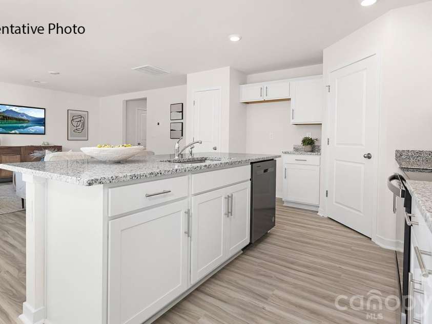 1027 Horizon Lane, Chester, SC 29706.  MLS# CAR4391050, YatesRealty ID 38083. 