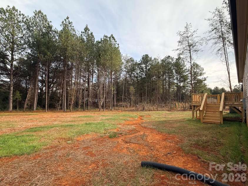 129 Patchwork Drive, Statesville, NC 28677.  MLS# CAR4297145, YatesRealty ID 38085. 