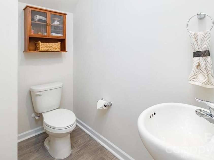 3212 Ora Smith Road, Lincolnton, NC 28092.  MLS# CAR4399560, YatesRealty ID 38087. 