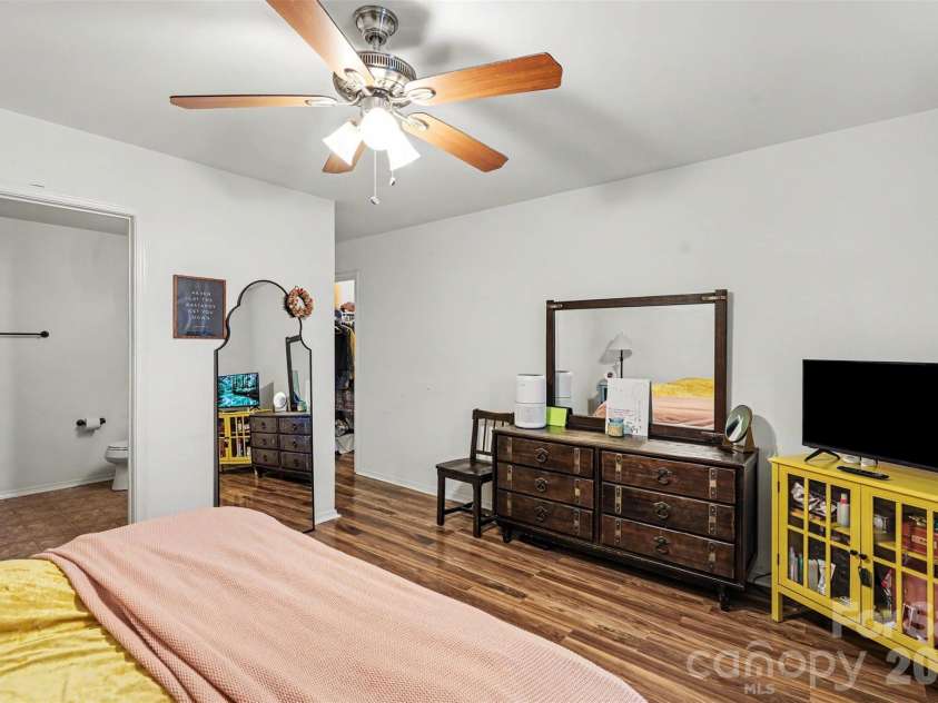 4432 Kiddle Lane, Monroe, NC 28110.  MLS# CAR4401088, YatesRealty ID 38089. 