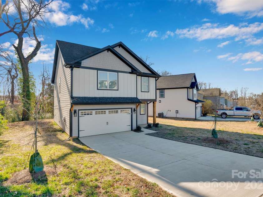 3208 Auten Avenue, Charlotte, NC 28269.  MLS# CAR4333770, YatesRealty ID 3809. 