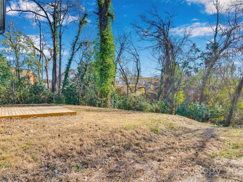 3208 Auten Avenue, Charlotte, NC 28269.  MLS# CAR4333770, YatesRealty ID 3809. 
