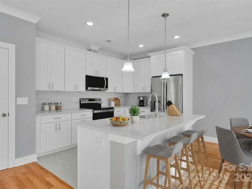 3208 Auten Avenue, Charlotte, NC 28269.  MLS# CAR4333770, YatesRealty ID 3809. Virtual Staging
