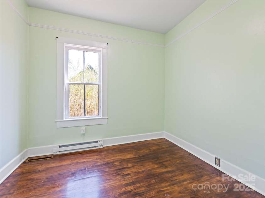 442 and 440 Walnut Street, Waynesville, NC 28786.  MLS# CAR4241877, YatesRealty ID 3809. 