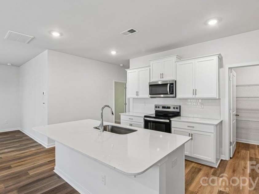 580 Dazzle Loop, Newton, NC 28568.  MLS# CAR4401845, YatesRealty ID 38090. 