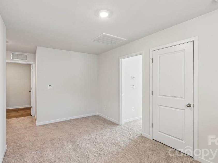 580 Dazzle Loop, Newton, NC 28568.  MLS# CAR4401845, YatesRealty ID 38090. 