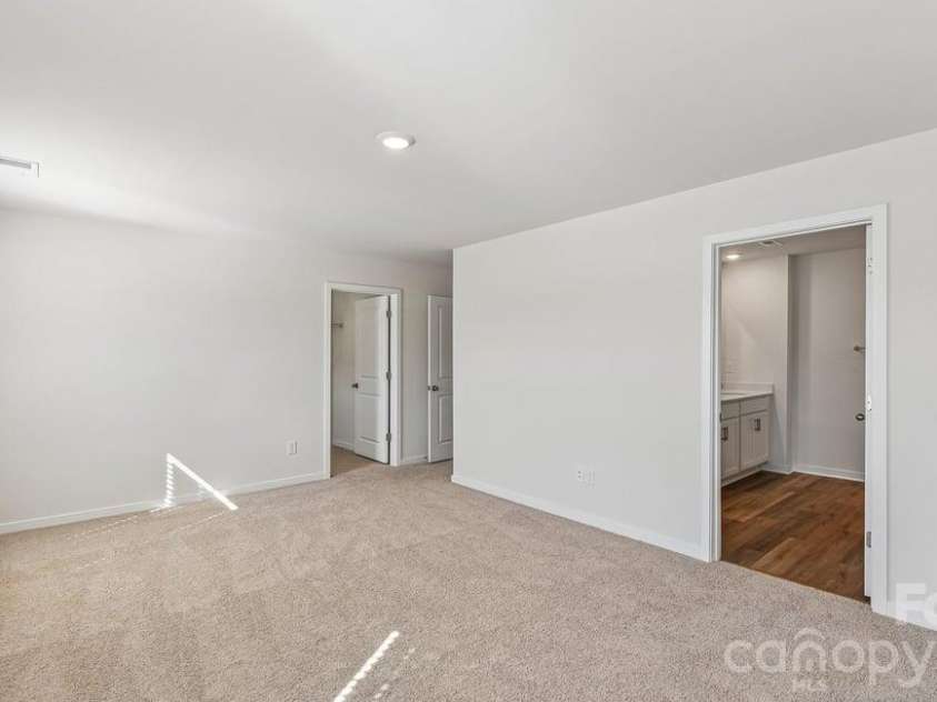 580 Dazzle Loop, Newton, NC 28568.  MLS# CAR4401845, YatesRealty ID 38090. 