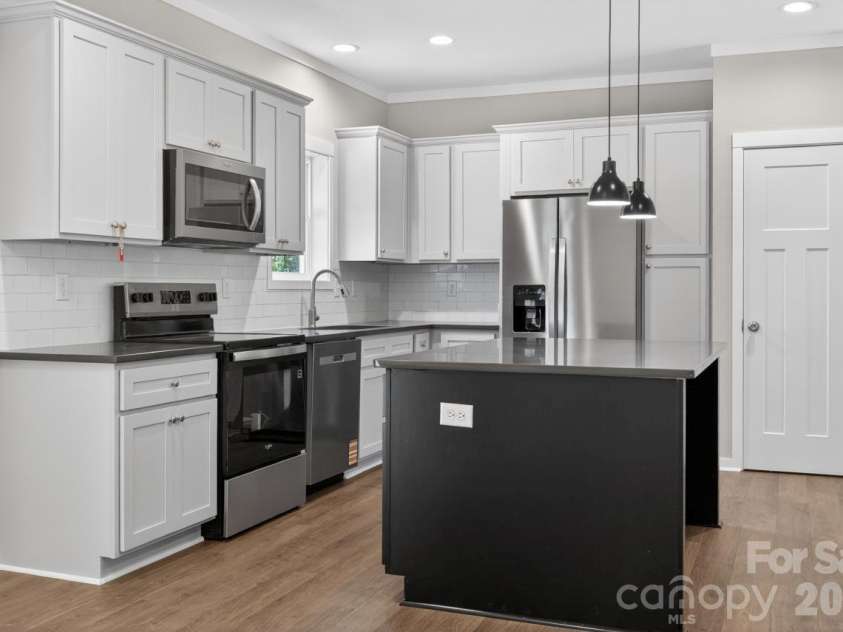 159 Evenfall Lane, Columbus, NC 28722.  MLS# CAR4405102, YatesRealty ID 38098. 