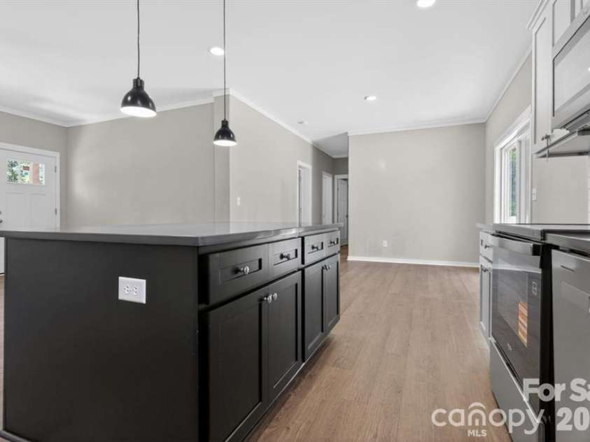 159 Evenfall Lane, Columbus, NC 28722.  MLS# CAR4405102, YatesRealty ID 38098. 