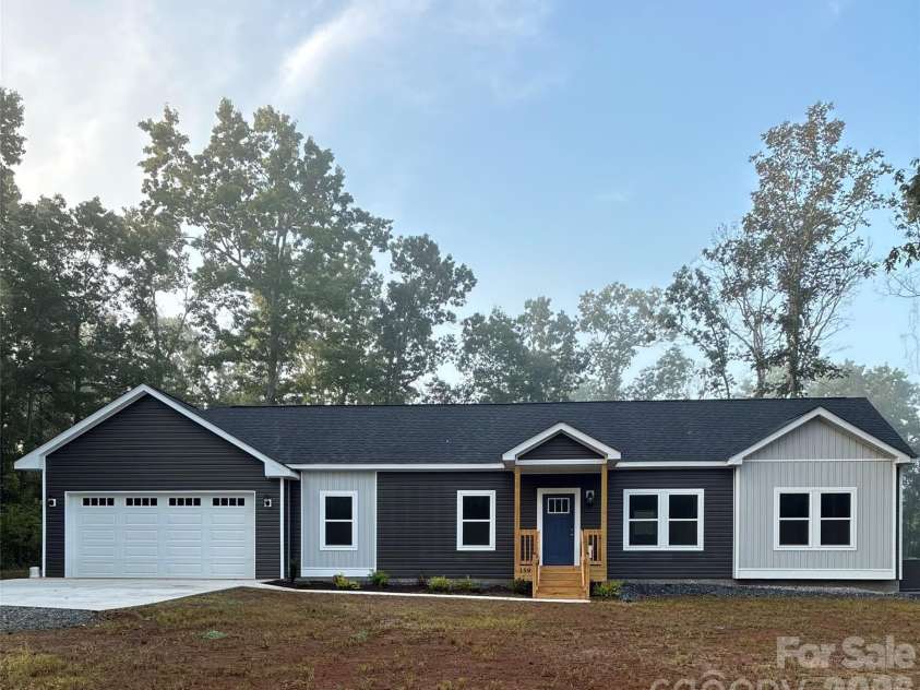 159 Evenfall Lane, Columbus, NC 28722.  MLS# CAR4405102, YatesRealty ID 38098. 