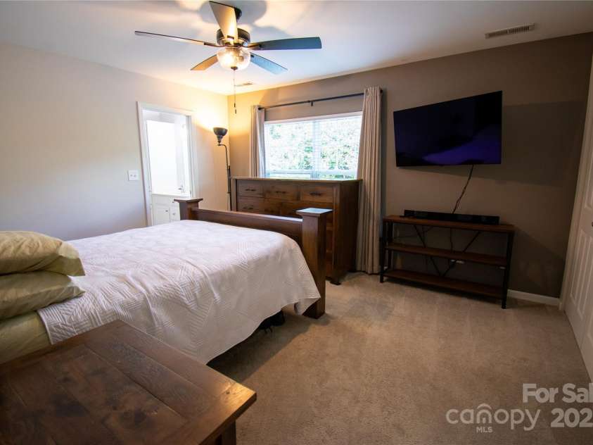 19 Singleton Lane, Fletcher, NC 28732.  MLS# CAR4297574, YatesRealty ID 381. 