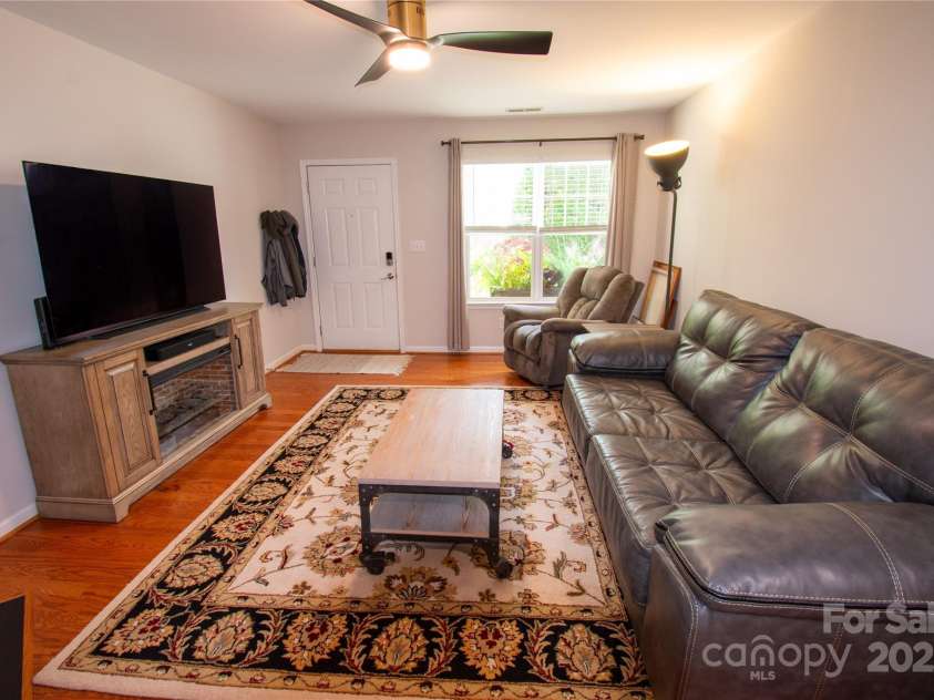 19 Singleton Lane, Fletcher, NC 28732.  MLS# CAR4297574, YatesRealty ID 381. 