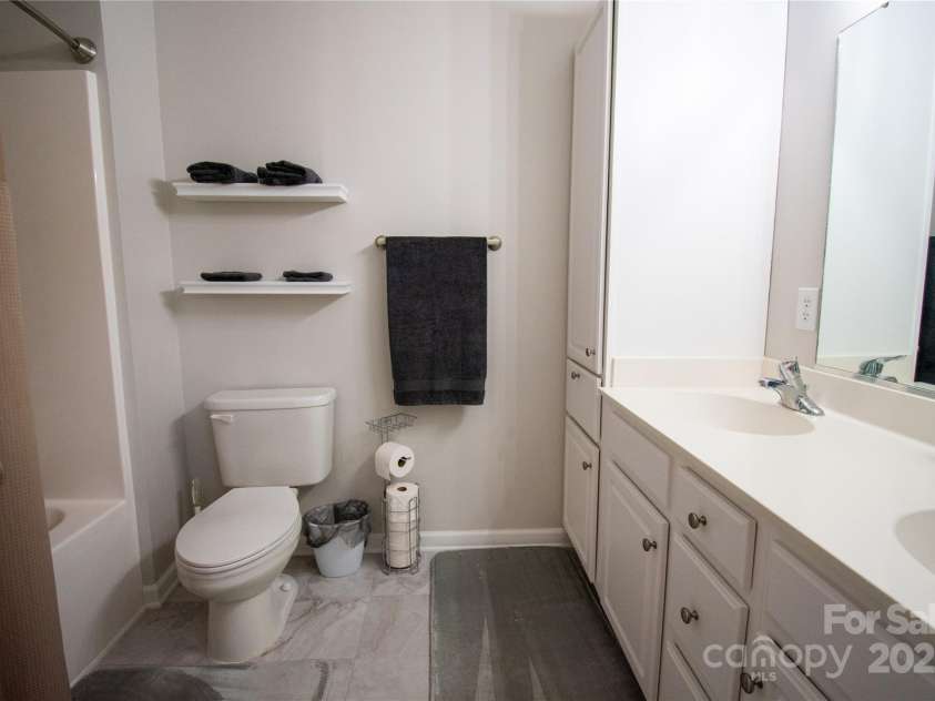 19 Singleton Lane, Fletcher, NC 28732.  MLS# CAR4297574, YatesRealty ID 381. 