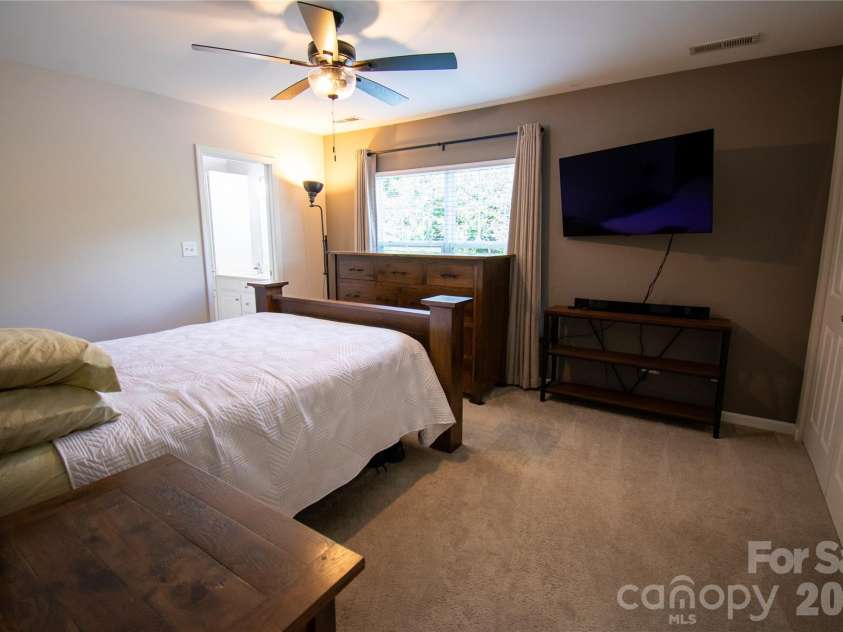 19 Singleton Lane, Fletcher, NC 28732.  MLS# CAR4297574, YatesRealty ID 381. 