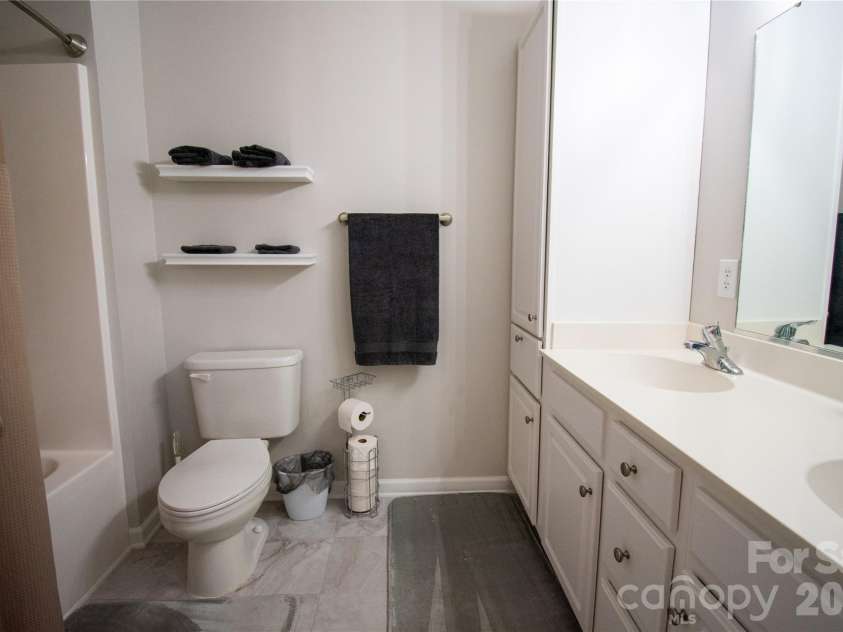 19 Singleton Lane, Fletcher, NC 28732.  MLS# CAR4297574, YatesRealty ID 381. 