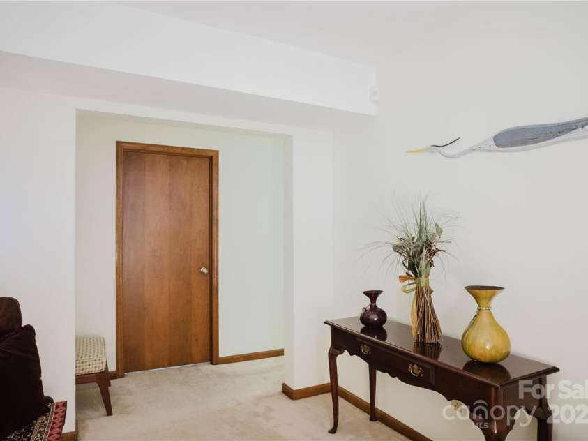 115 Hawkins Creek Road, Hendersonville, NC 28791.  MLS# CAR4295090, YatesRealty ID 3810. 