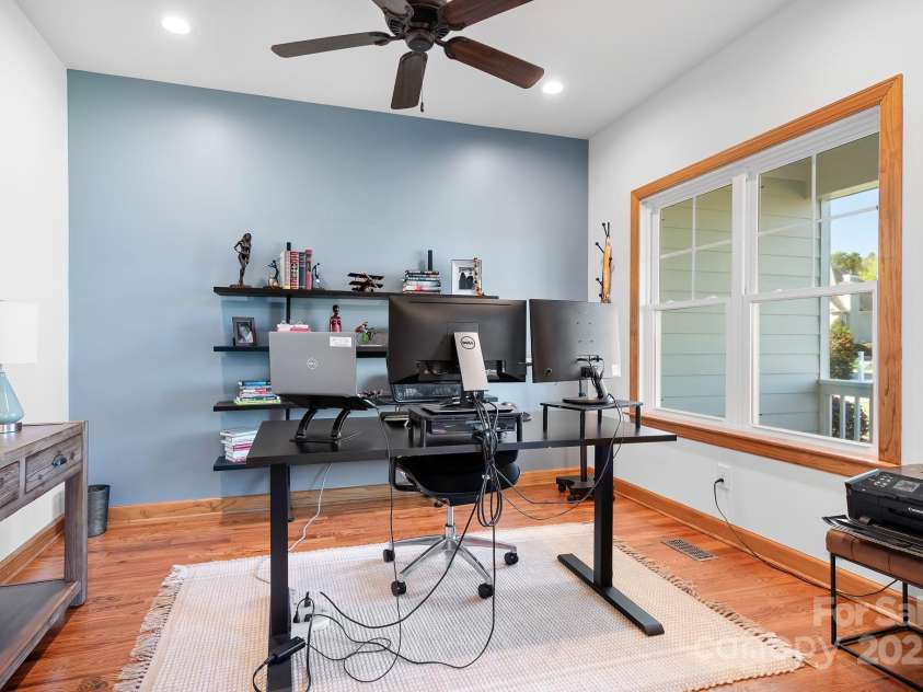 127 Castle Drive, Mooresville, NC 28117.  MLS# CAR4240273, YatesRealty ID 3810. Office on Main