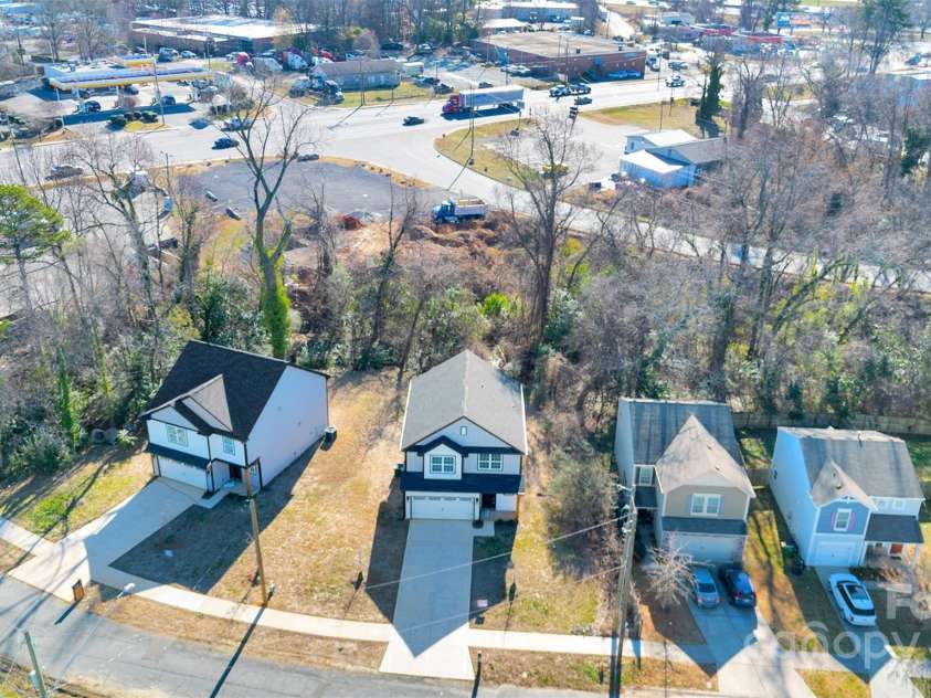 3200 Auten Avenue, Charlotte, NC 28269.  MLS# CAR4333769, YatesRealty ID 3810. 
