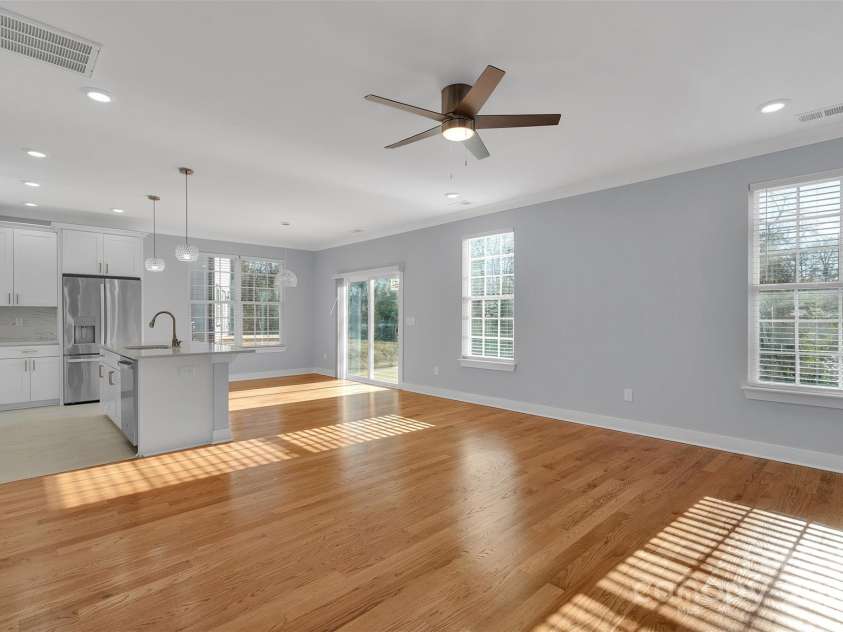 3200 Auten Avenue, Charlotte, NC 28269.  MLS# CAR4333769, YatesRealty ID 3810. 