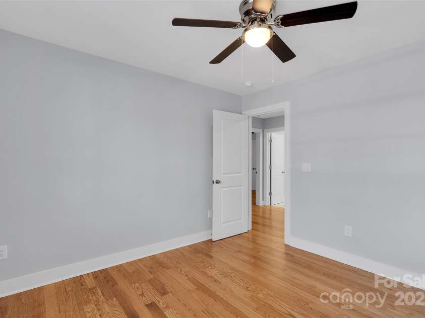 3200 Auten Avenue, Charlotte, NC 28269.  MLS# CAR4333769, YatesRealty ID 3810. 