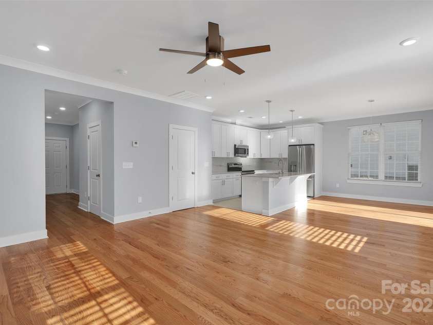 3200 Auten Avenue, Charlotte, NC 28269.  MLS# CAR4333769, YatesRealty ID 3810. 