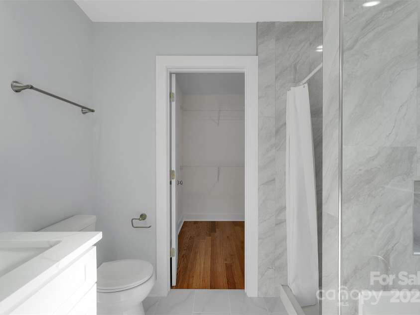 3200 Auten Avenue, Charlotte, NC 28269.  MLS# CAR4333769, YatesRealty ID 3810. 