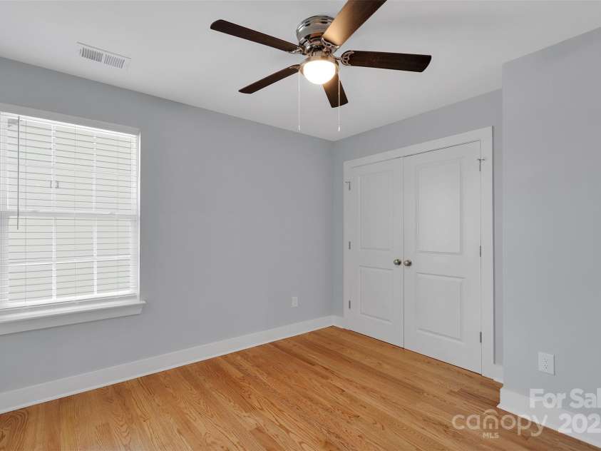 3200 Auten Avenue, Charlotte, NC 28269.  MLS# CAR4333769, YatesRealty ID 3810. 