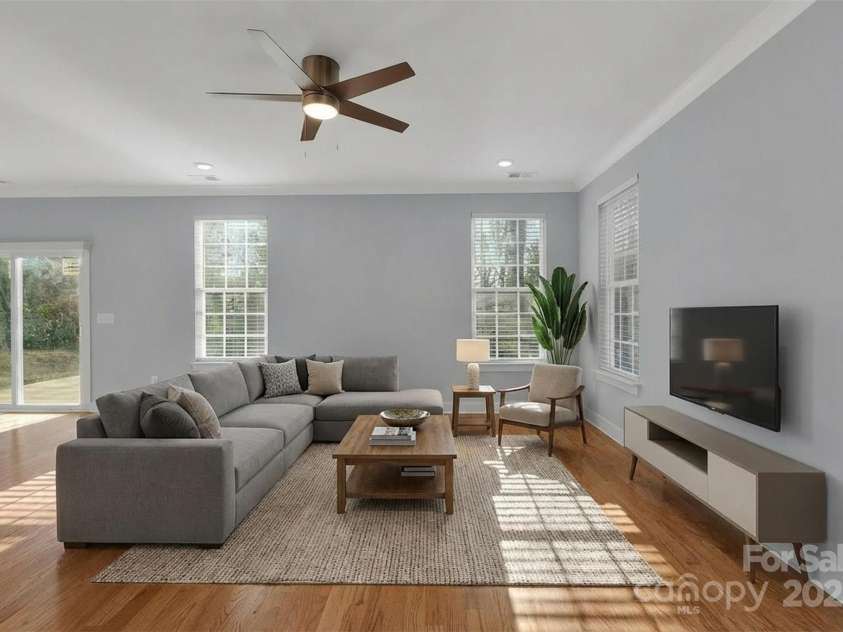3200 Auten Avenue, Charlotte, NC 28269.  MLS# CAR4333769, YatesRealty ID 3810. Virtual staging