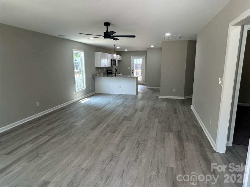 6 Wray Street, York, SC 29745.  MLS# CAR4399530, YatesRealty ID 38101. 