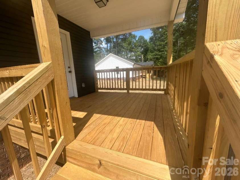 6 Wray Street, York, SC 29745.  MLS# CAR4399530, YatesRealty ID 38101. 
