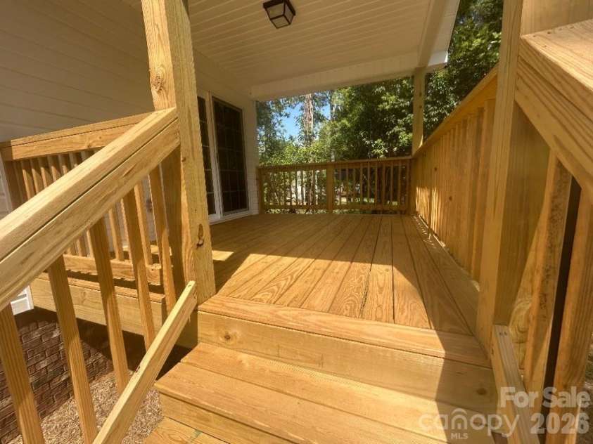 8 Wray Street, York, SC 29745.  MLS# CAR4399534, YatesRealty ID 38103. 