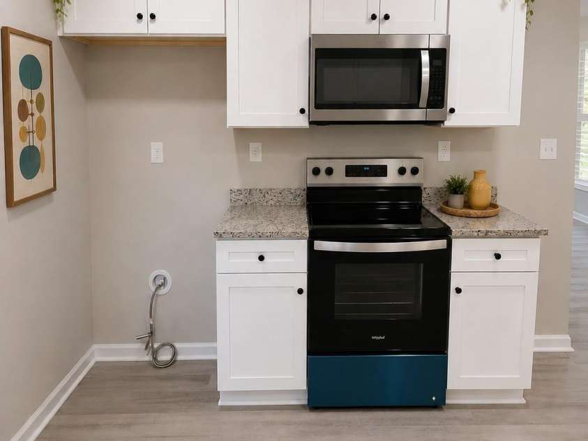 8 Wray Street, York, SC 29745.  MLS# CAR4399534, YatesRealty ID 38103. VIRTUALLY STAGED