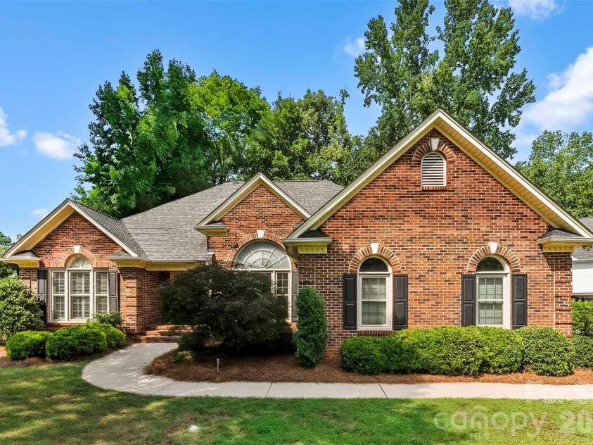1032 Dan Maples Drive, Cramerton, NC 28032.  MLS# CAR4401145, YatesRealty ID 38106. 