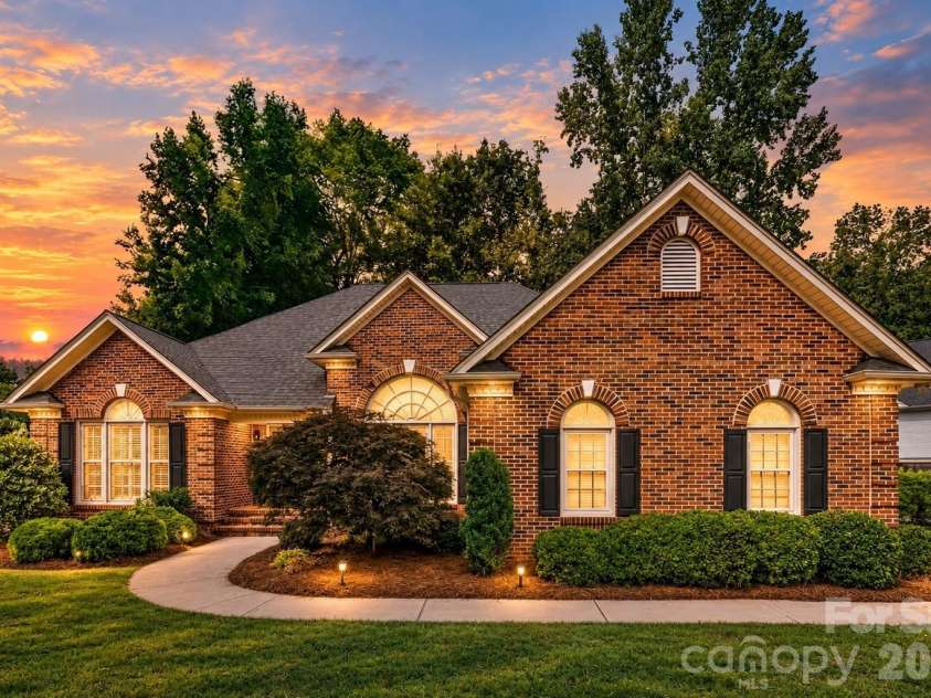 1032 Dan Maples Drive, Cramerton, NC 28032.  MLS# CAR4401145, YatesRealty ID 38106. 