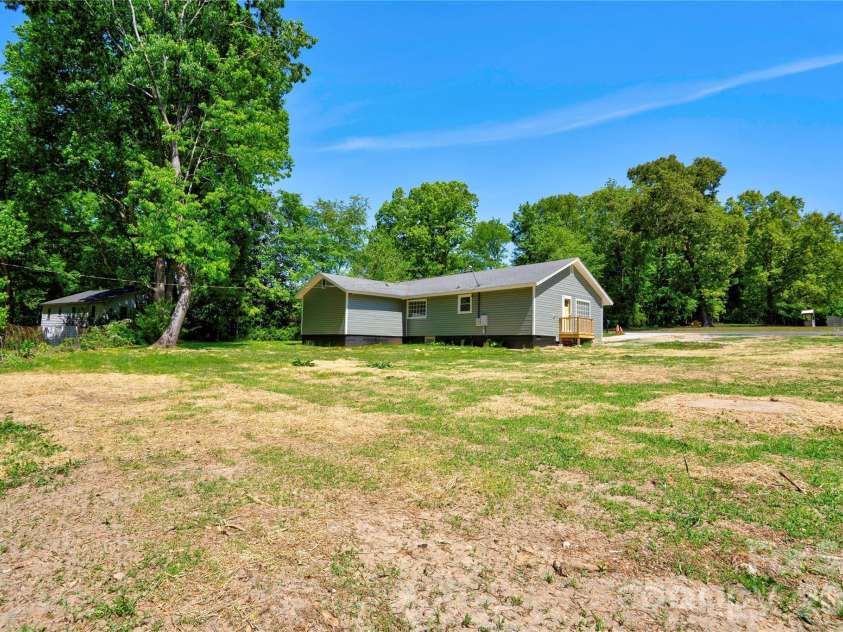 532 Bentley Road, Shelby, NC 28152.  MLS# CAR4372905, YatesRealty ID 38107. 