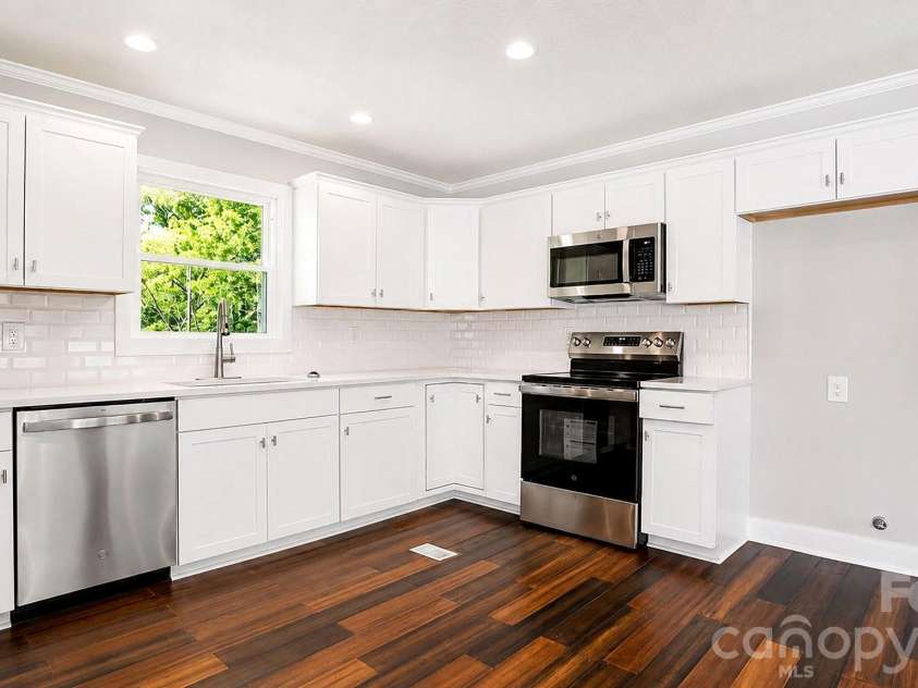 532 Bentley Road, Shelby, NC 28152.  MLS# CAR4372905, YatesRealty ID 38107. 
