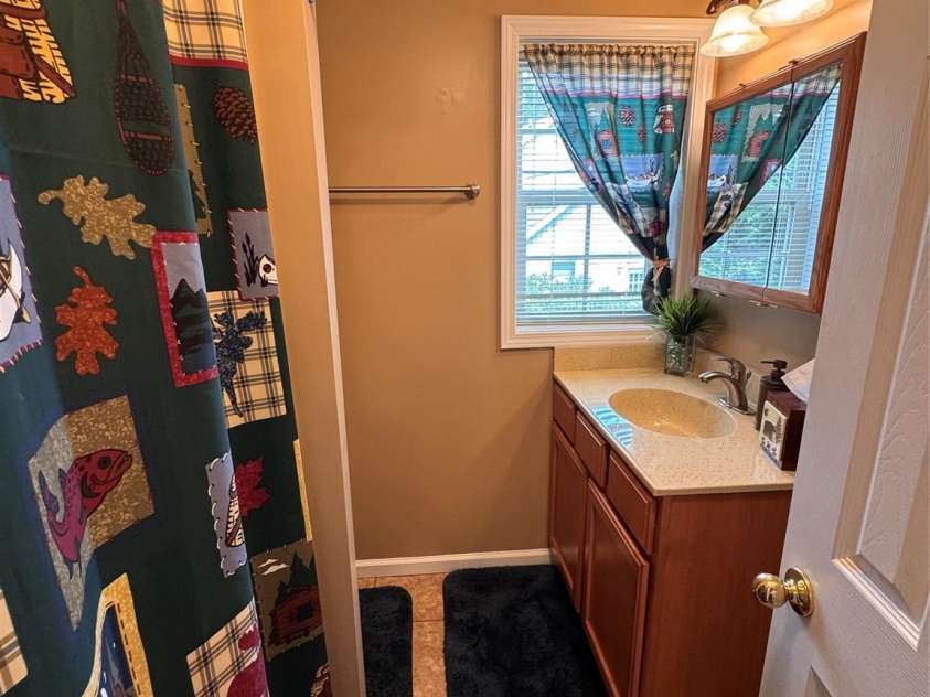 25 Elderberry Loop, Newland, NC 28657.  MLS# CAR4402972, YatesRealty ID 38109. 