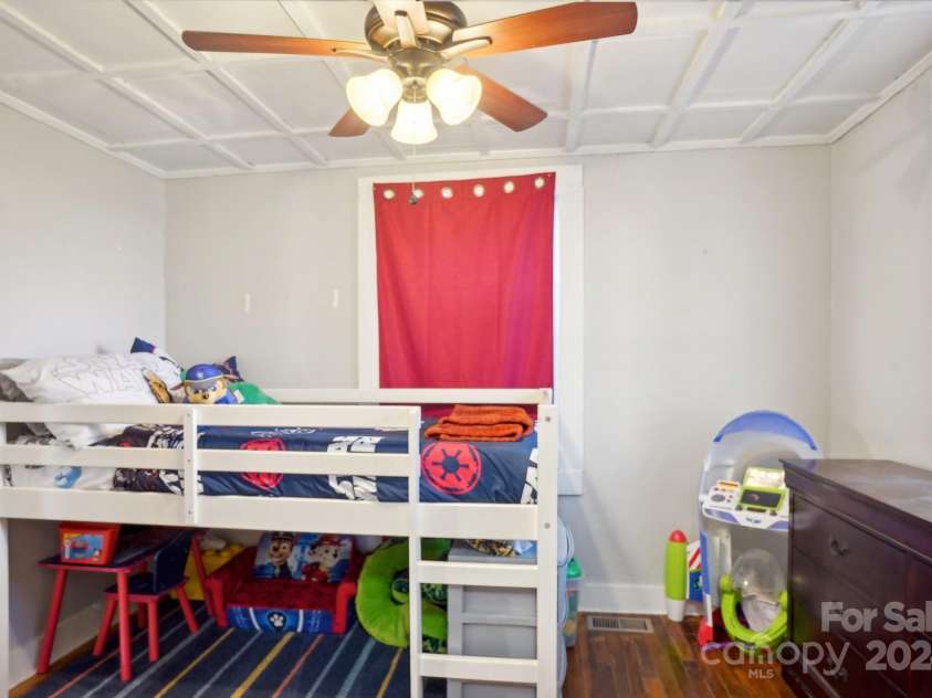 103 Mimosa Street, Cowpens, SC 29330.  MLS# CAR4199223, YatesRealty ID 3811. 