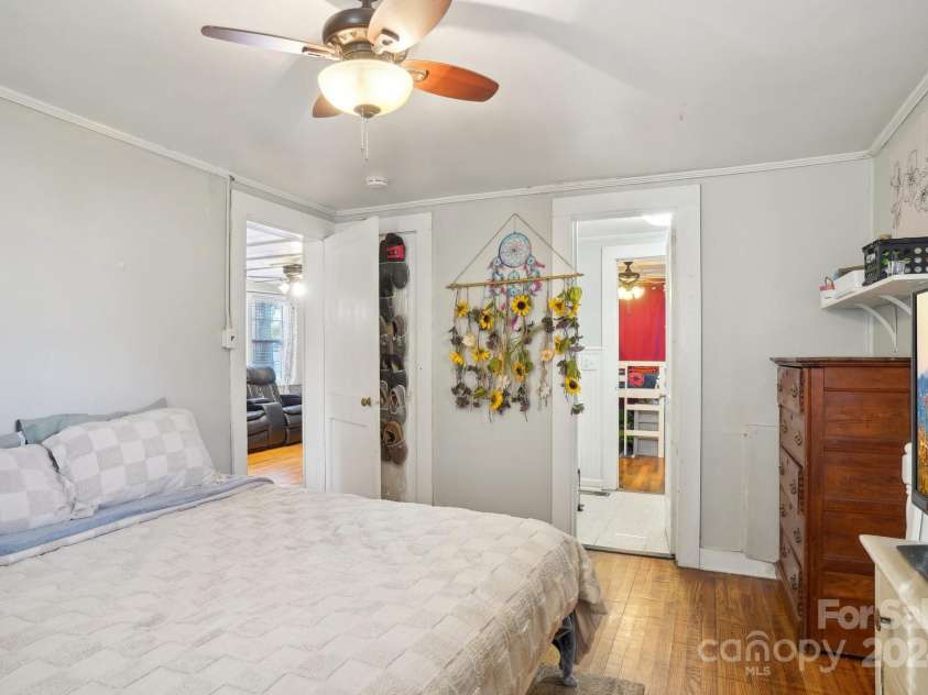 103 Mimosa Street, Cowpens, SC 29330.  MLS# CAR4199223, YatesRealty ID 3811. 