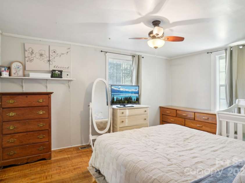 103 Mimosa Street, Cowpens, SC 29330.  MLS# CAR4199223, YatesRealty ID 3811. 