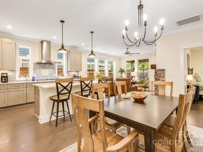 536 Sweet Birch Park Lane, Black Mountain, NC 28711.  MLS# CAR4301662, YatesRealty ID 3811. 
