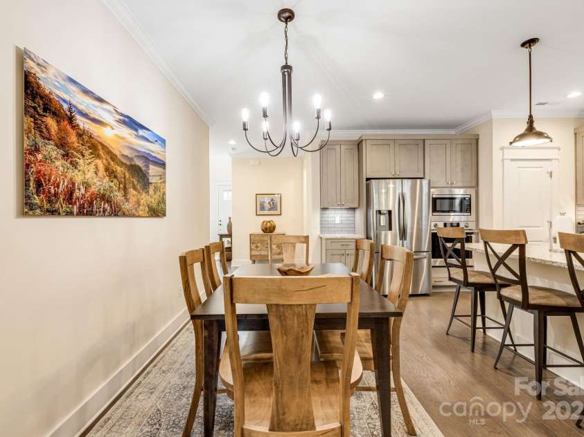 536 Sweet Birch Park Lane, Black Mountain, NC 28711.  MLS# CAR4301662, YatesRealty ID 3811. 