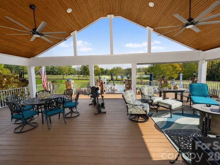 3768 Glenn Oaks Drive, Maiden, NC 28650.  MLS# CAR4403490, YatesRealty ID 38110. 