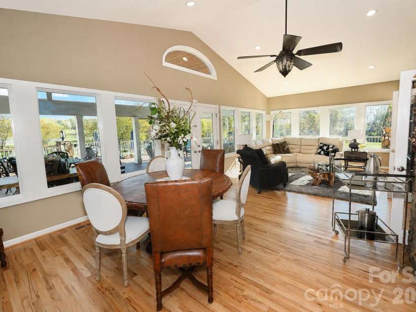 3768 Glenn Oaks Drive, Maiden, NC 28650.  MLS# CAR4403490, YatesRealty ID 38110. 