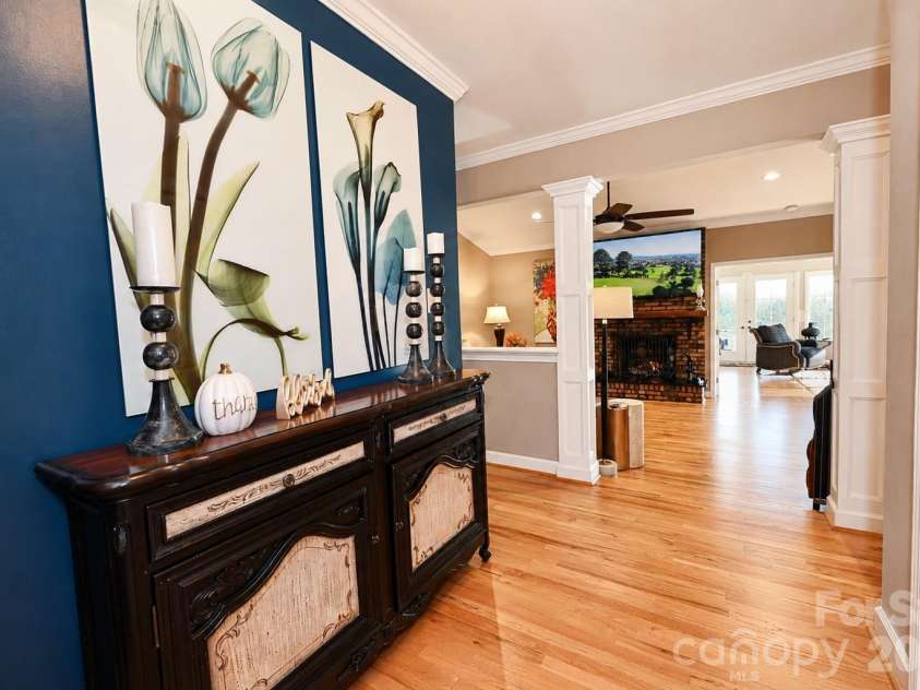 3768 Glenn Oaks Drive, Maiden, NC 28650.  MLS# CAR4403490, YatesRealty ID 38110. 
