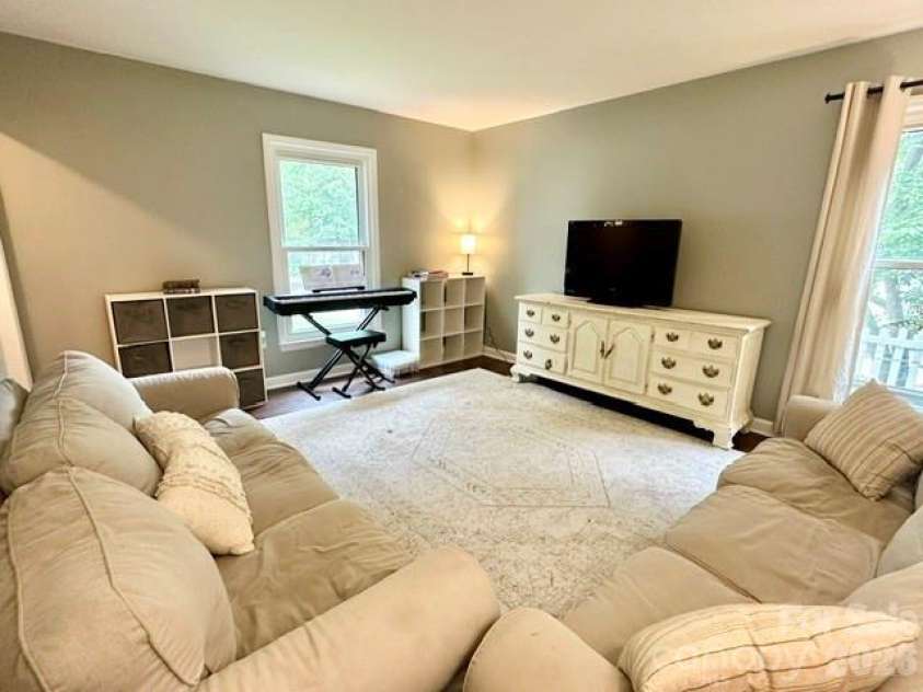 320 Sunnywood Lane, Charlotte, NC 28270.  MLS# CAR4400900, YatesRealty ID 38111. 
