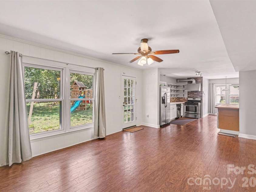 320 Sunnywood Lane, Charlotte, NC 28270.  MLS# CAR4400900, YatesRealty ID 38111. 