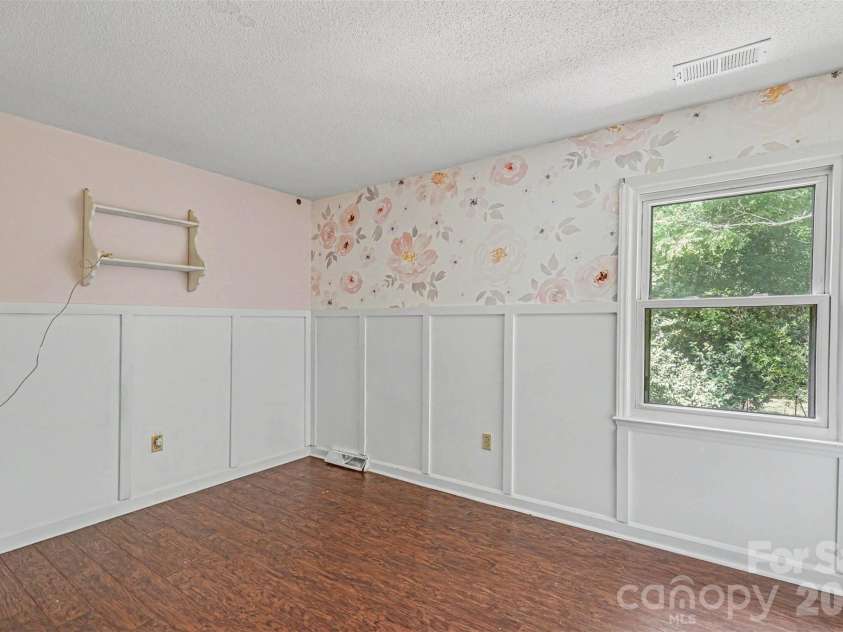 320 Sunnywood Lane, Charlotte, NC 28270.  MLS# CAR4400900, YatesRealty ID 38111. 