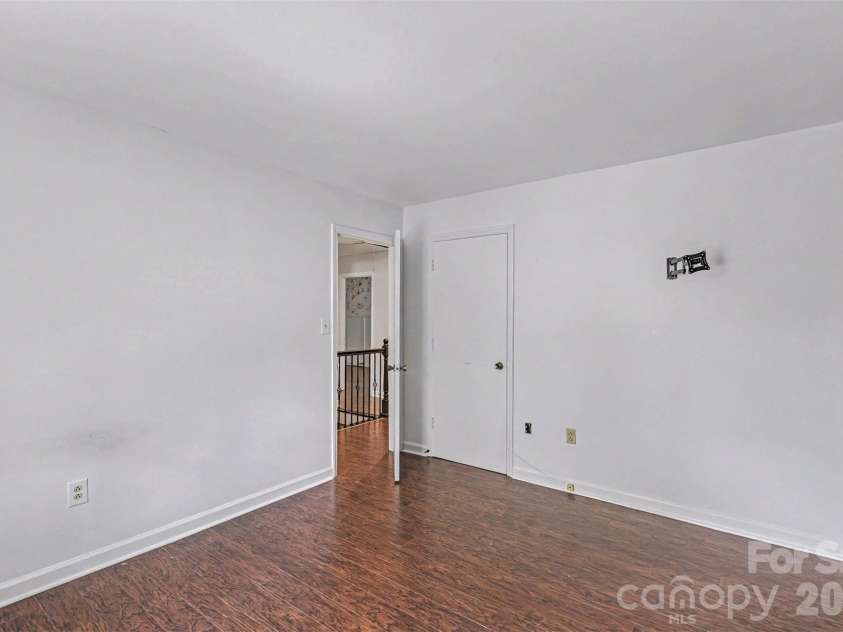 320 Sunnywood Lane, Charlotte, NC 28270.  MLS# CAR4400900, YatesRealty ID 38111. 