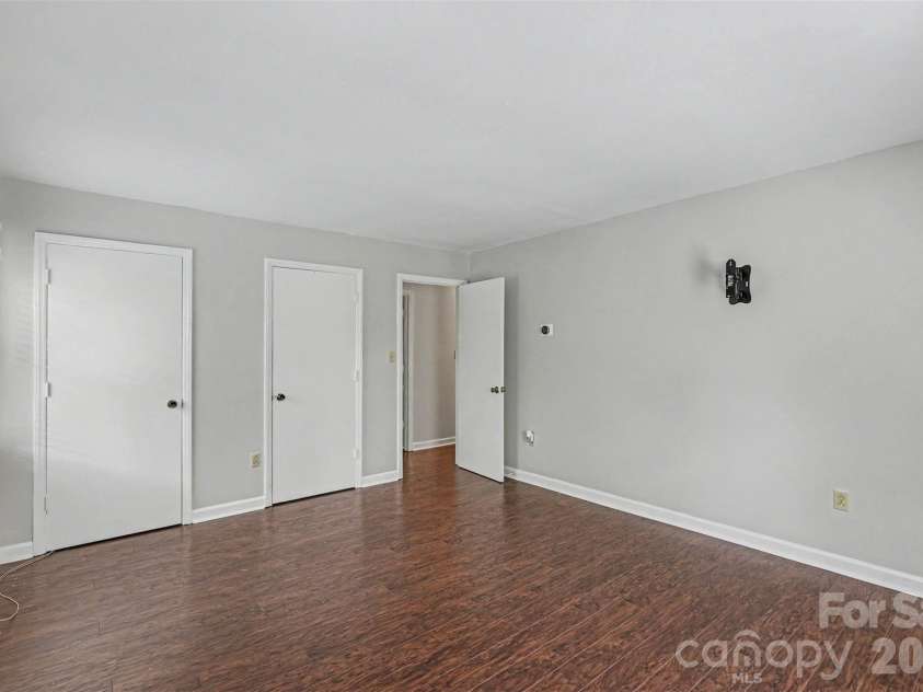 320 Sunnywood Lane, Charlotte, NC 28270.  MLS# CAR4400900, YatesRealty ID 38111. 